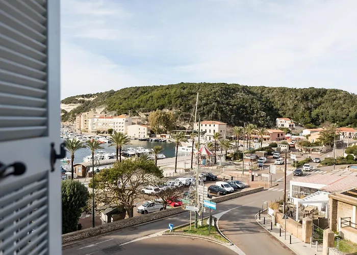 Appartement Le Nathalia - T3 4 étoiles, Vue Port De *