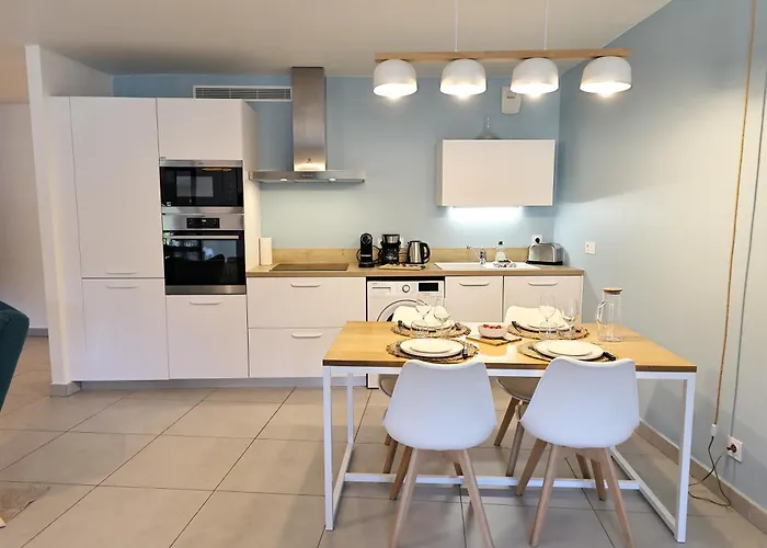 Le Nathalia - T3 4 étoiles, Vue Port De Appartement Bonifacio (Corsica)