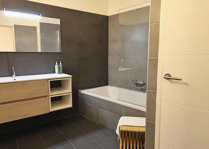 Le Nathalia - T3 4 étoiles, Vue Port De Appartement *