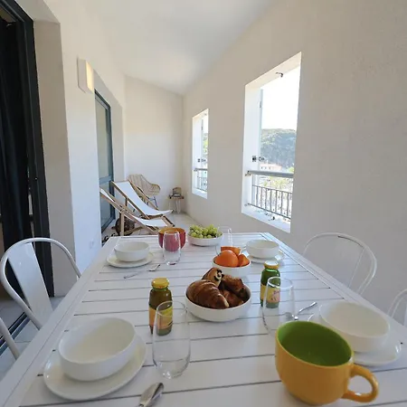 Apartment Le Nathalia - T3 4 Etoiles, Vue Port De *